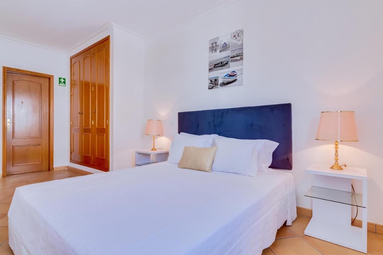 Al - Colina Beach Holidays Quarteira Exterior photo