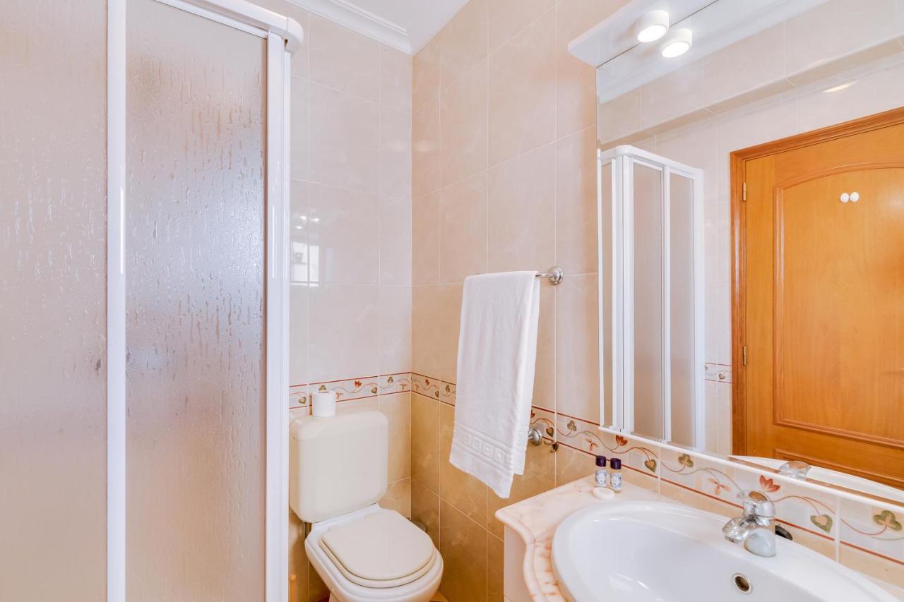 Al - Colina Beach Holidays Quarteira Exterior photo